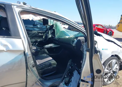 2020 Honda Clarity Plug-In Hybrid from USA, damaged, VIN JHMZC5F1XLC001542